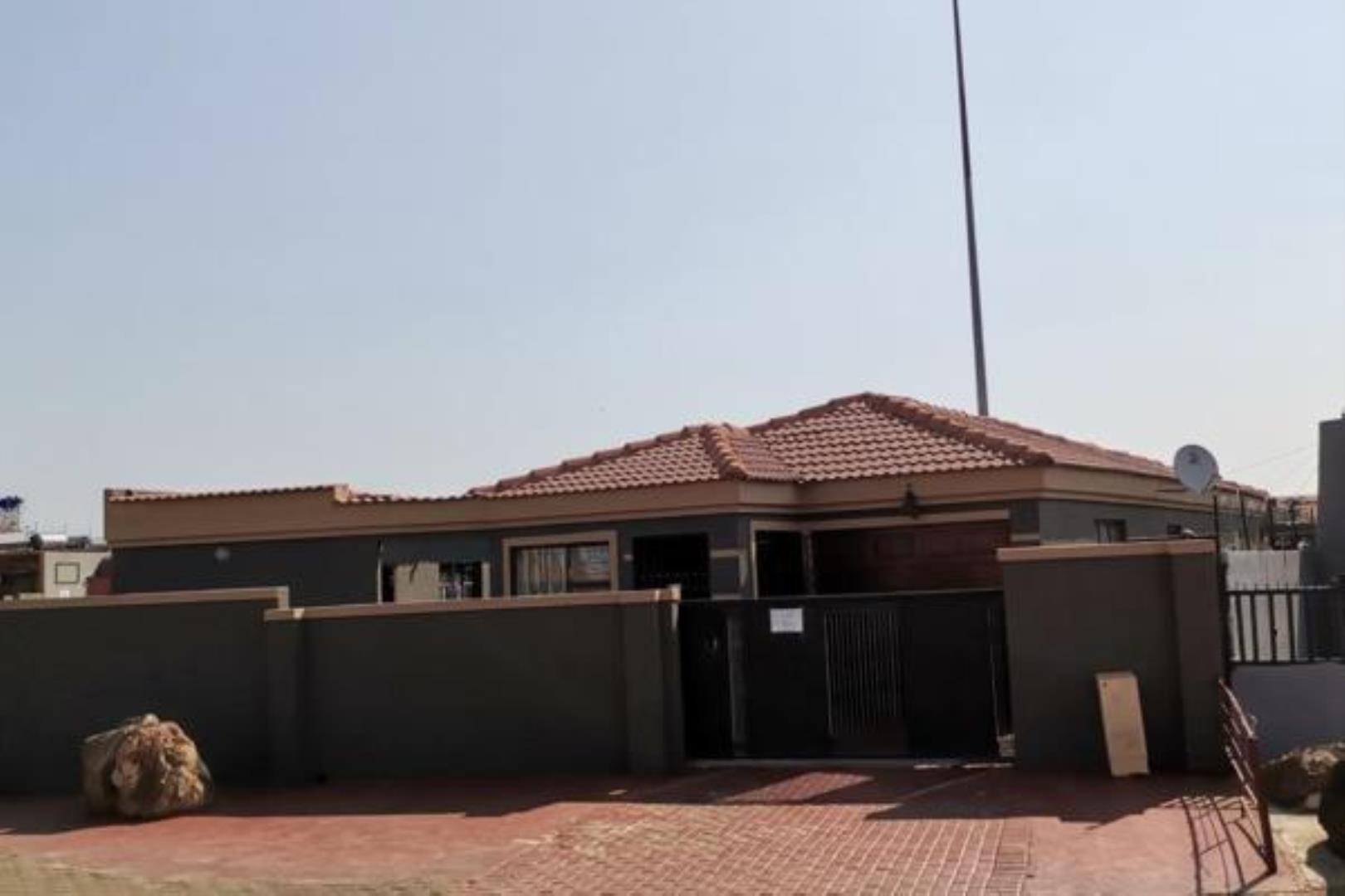 2 Bedroom House for Sale - Gauteng